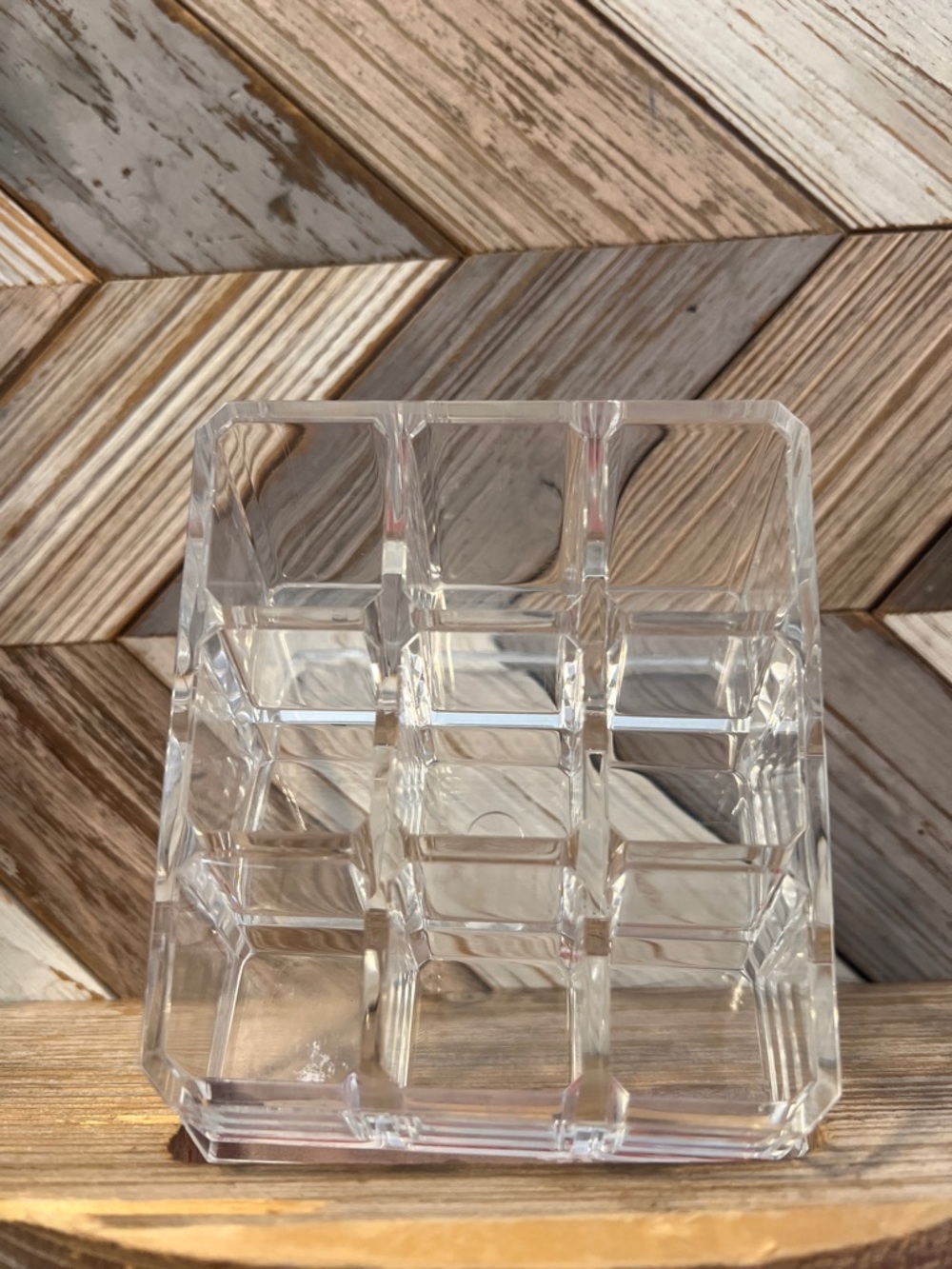 Clear Acrylic 9-Compartment Lipstick Organizer